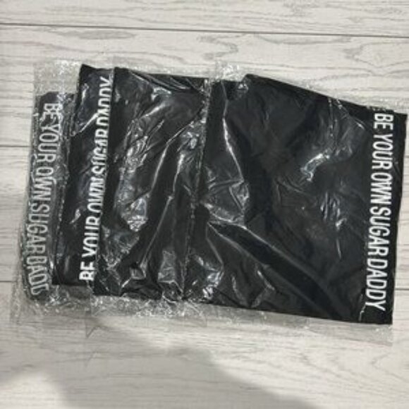 Top - Picture 3 of 3